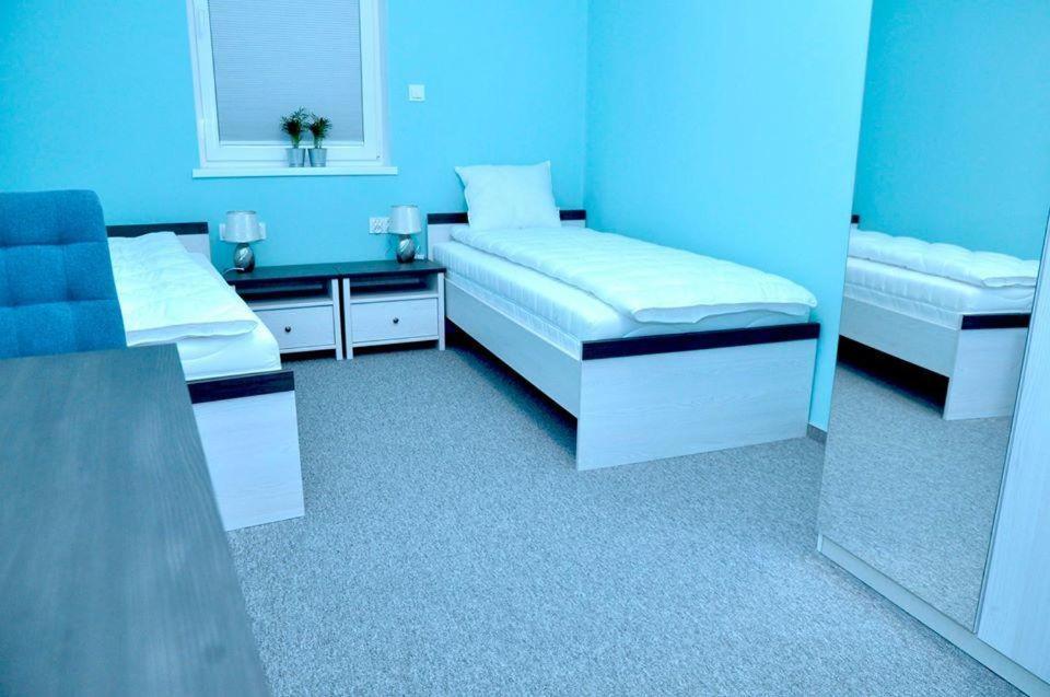 Pokoje, Apartamenty, Restauracja Marcus Oborniki Kültér fotó